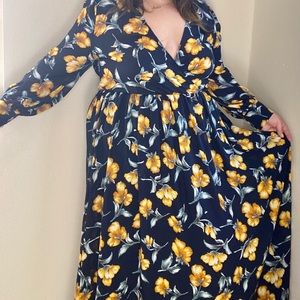 Floral maxi dress 🦋